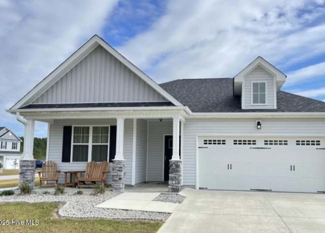 Property at 604 Winfall Dr, Holly Ridge, NC 28445, 3 beds, 2 baths