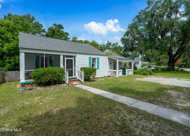 Property at 417 N 21st St, Wilmington, NC 28405, 3 beds, 1 bath