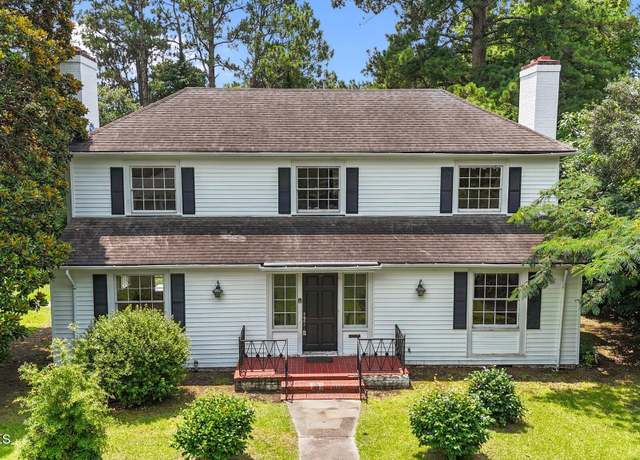 Property at 1200 W Lenoir Ave, Kinston, NC 28501, 3 beds, 2.5 baths