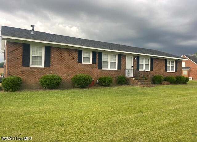 Property at 1171 Airy Grove Church Rd, Kinston, NC 28501, 3 beds, 2 baths