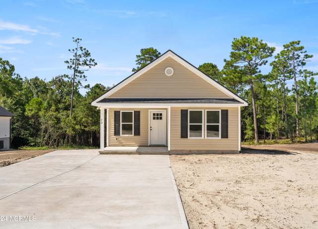 Property at 72 S Greensboro Rd, Southport, NC 28461, 2 beds, 2 baths