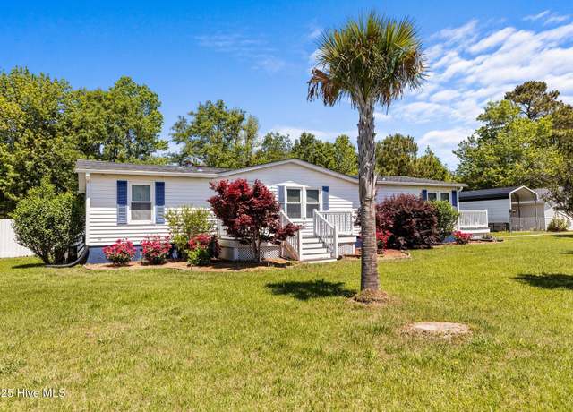 Property at 121 Kevin Ct, Beaufort, NC 28516, 3 beds, 2 baths