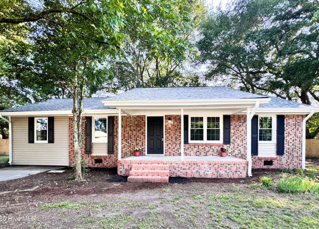 Property at 24641 Gorham Cir, Wagram, NC 28396, 3 beds, 2 baths