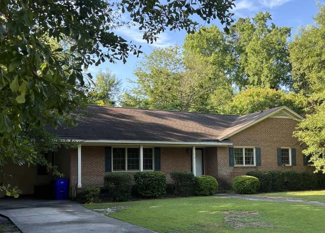 Property at 210 Prince Rd, Greenville, NC 27858, 3 beds, 2 baths