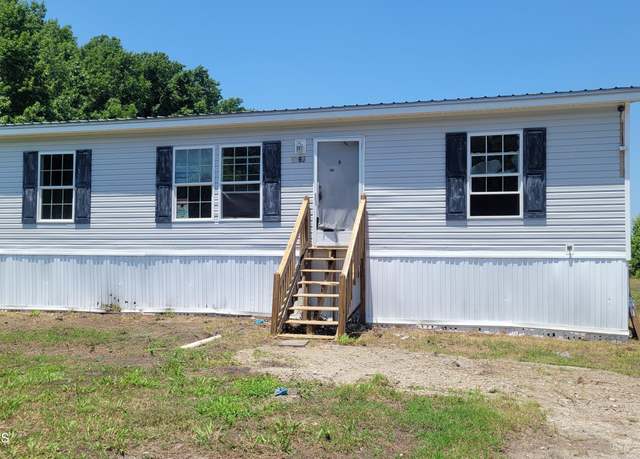 Property at 1065 Railroad St, Belhaven, NC 27810, 3 beds, 2 baths