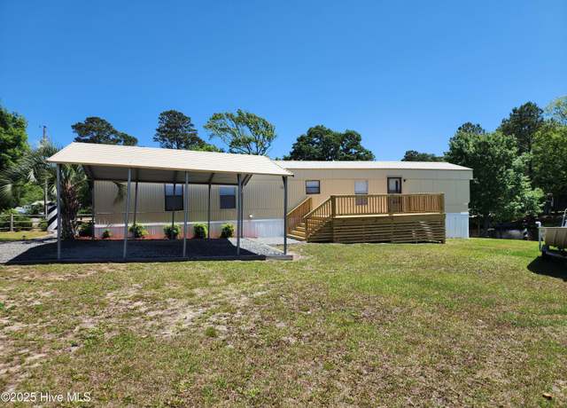 Property at 2837 Cross Bones Rd SW, Supply, NC 28462, 2 beds, 2 baths