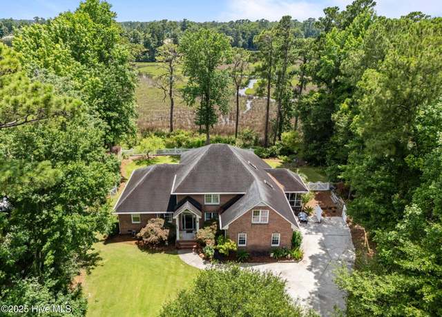 Property at 6122 Timber Creek Ln, Wilmington, NC 28411, 4 beds, 3.5 baths
