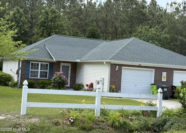 Property at 1475 Racetrack Rd, New Bern, NC 28562, 2 beds, 2 baths