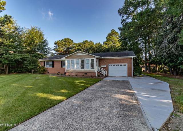 Property at 1970 Hullwood Dr, Kinston, NC 28504, 3 beds, 2 baths