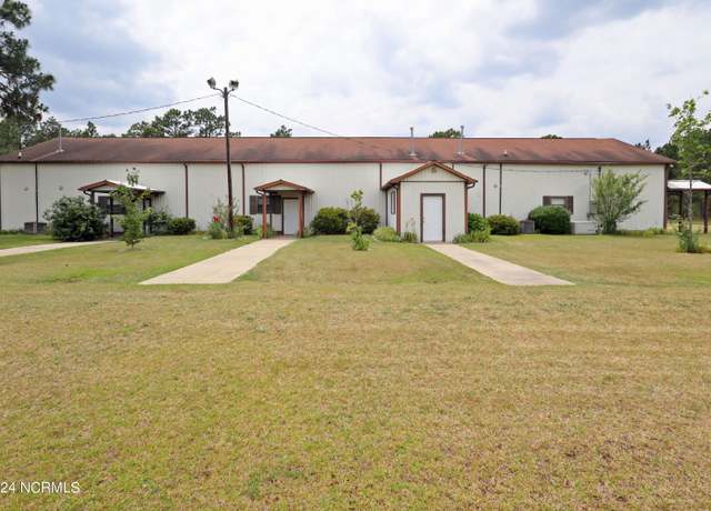 Property at 135 Jolinda Rd, Vass, NC 28394, 2 beds, 4 baths