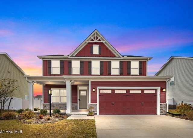 Property at 104 Garland St, Moyock, NC 27958, 4 beds, 2.5 baths