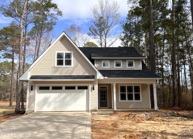 Property at 676 Wren Ln, Vass, NC 28394, 3 beds, 2.5 baths