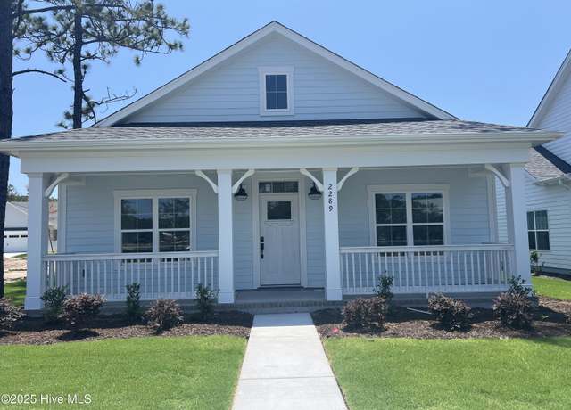 Property at 2289 Crescent Bay Dr, Southport, NC 28461, 3 beds, 2 baths