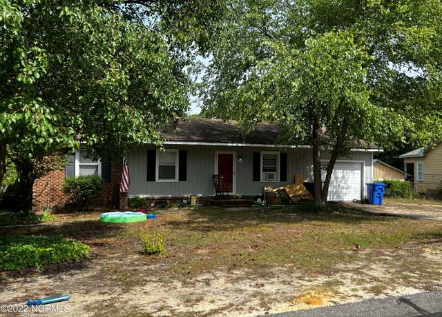 Property at 806 Darlington Dr, Fayetteville, NC 28311, 3 beds, 2 baths