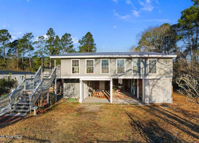 Property at 684 Sandy Bluff Dr SW, Supply, NC 28462, 3 beds, 2 baths
