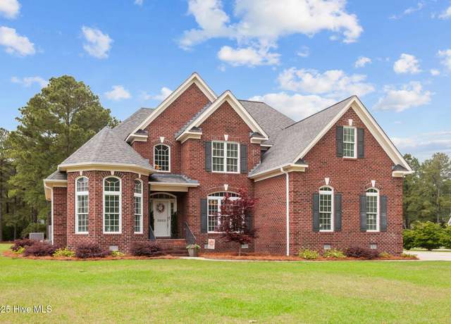 Property at 3853 Dixie Ridge Ln, Grimesland, NC 27837, 4 beds, 3 baths