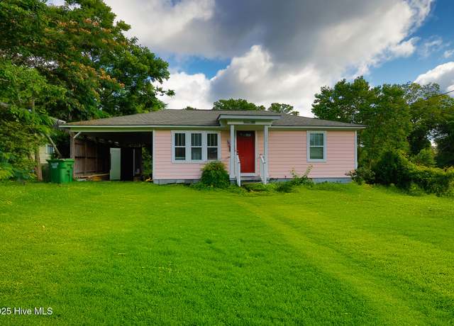 Property at 2209 Barnett Ave, Wilmington, NC 28403, 2 beds, 1 bath