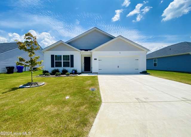 Property at 1426 N Wilshire Ct, Kinston, NC 28504, 4 beds, 2 baths