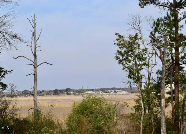 Property at 1536 Riverview Ter, Wilmington, NC 28401