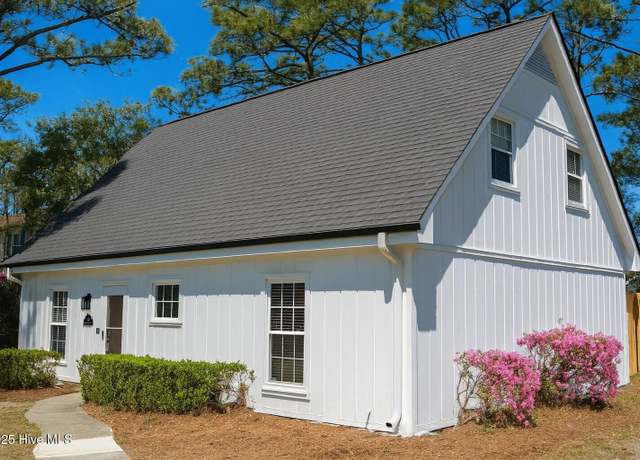 Property at 334 Mohican Trl, Wilmington, NC 28409, 3 beds, 2.5 baths