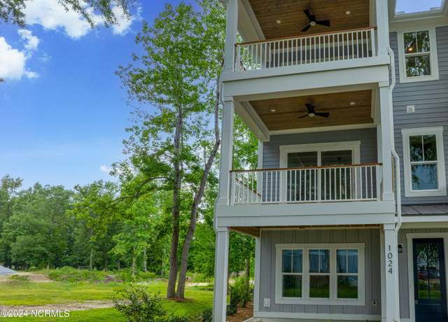 Property at 1024 Mariners View Way, Castle Hayne, NC 28429, 3 beds, 3.5 baths