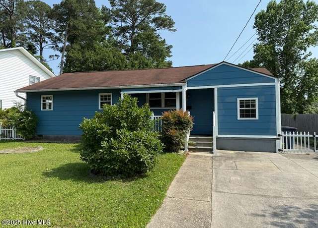 Property at 500 Nelson Dr, Jacksonville, NC 28540, 3 beds, 2 baths