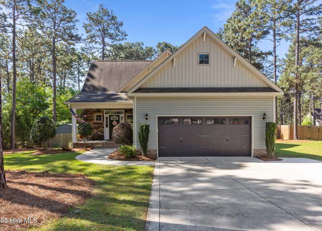 Property at 601 Wildwood Rd, Aberdeen, NC 28315, 4 beds, 3.5 baths