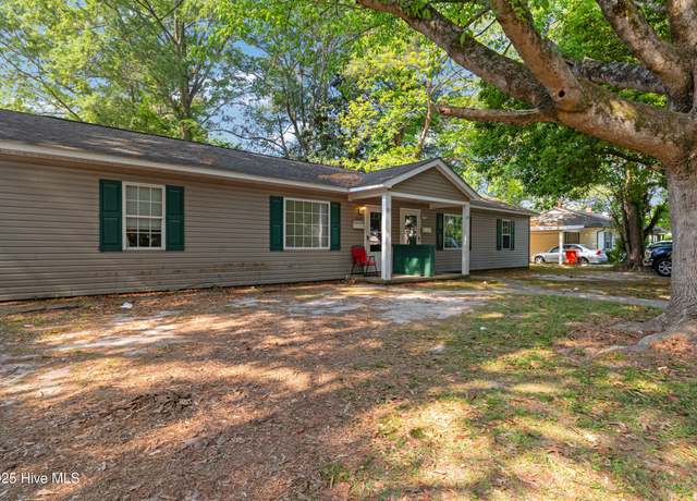 Property at 1117 1119 Park St, Elizabeth City, NC 27909, 4 beds, 2 baths