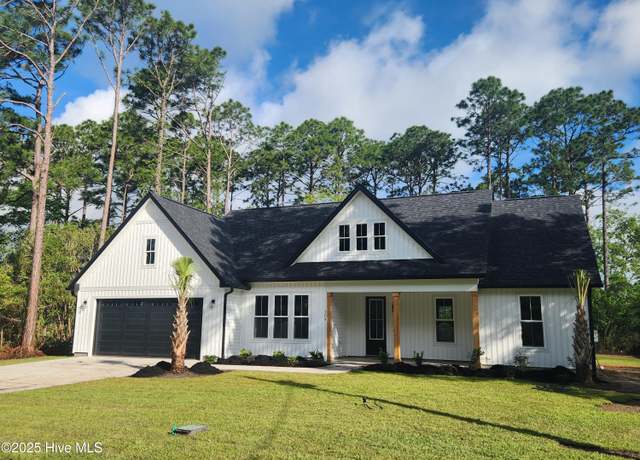 Property at 108 Boundaryline Dr NW, Calabash, NC 28467, 3 beds, 2 baths
