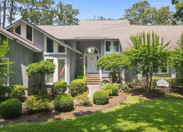 Property at 4105 Schooner Cir, Oriental, NC 28571, 3 beds, 2 baths