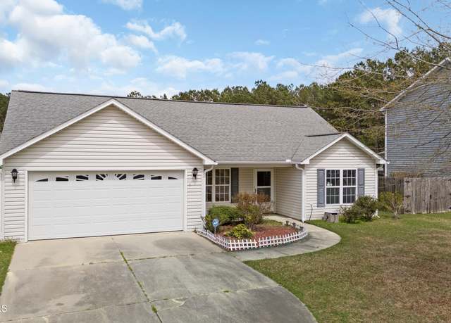 Property at 311 Fairmount Way, New Bern, NC 28562, 3 beds, 2 baths