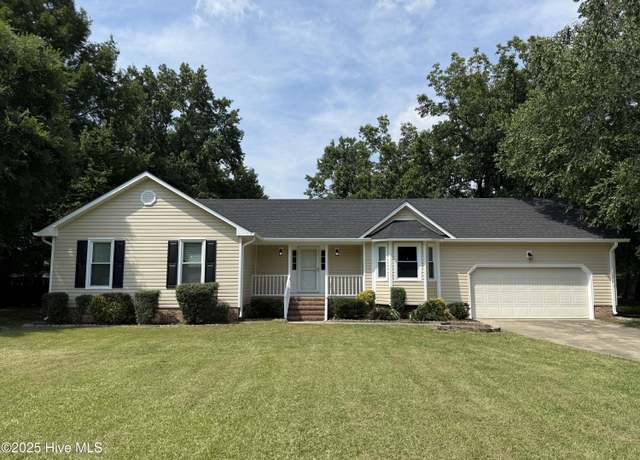 Property at 207 Wyatt Dr, Goldsboro, NC 27534, 3 beds, 2 baths