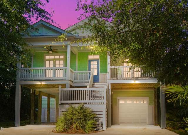 Property at 116 NE 11th St, Oak Island, NC 28465, 3 beds, 2.5 baths