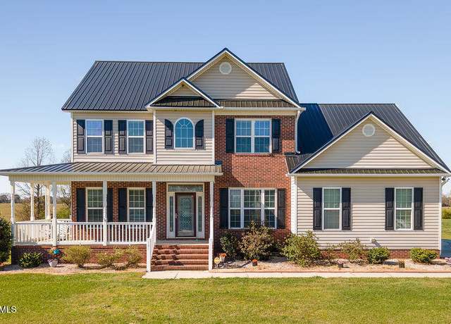 Property at 121 Farmington Dr, Richlands, NC 28574, 5 beds, 3 baths