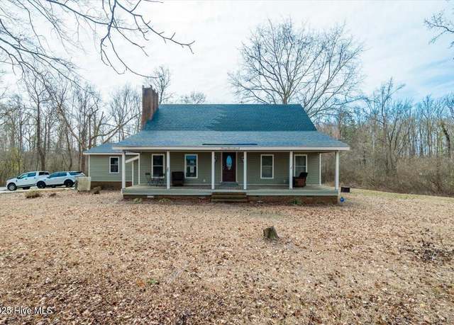 Property at 300 Fox Ridge Rd, Warsaw, NC 28398, 4 beds, 3.5 baths