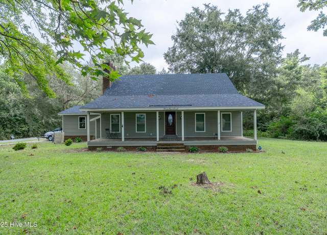 Property at 300 Fox Ridge Rd, Warsaw, NC 28398, 4 beds, 2.5 baths