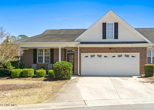 Property at 301 Monlandil Dr, Wilmington, NC 28403, 4 beds, 3 baths