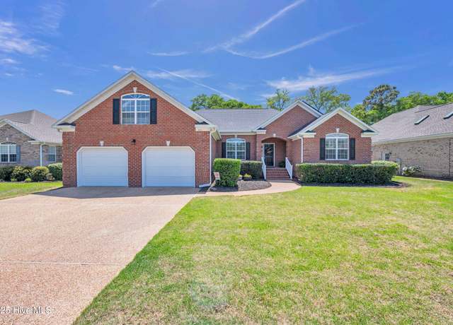 Property at 624 Sea Castle Ct, Wilmington, NC 28412, 4 beds, 4.5 baths