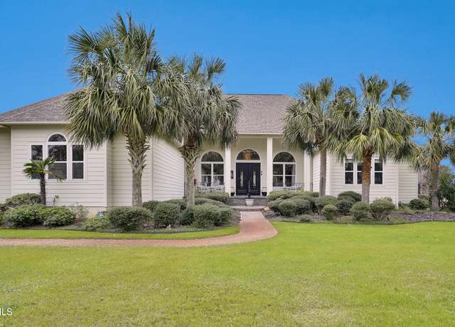 Property at 58 Yaupon Way, Oak Island, NC 28465, 4 beds, 2.5 baths