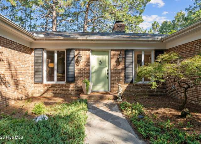 Property at 525 Fairway Dr, Southern Pines, NC 28387, 3 beds, 3 baths