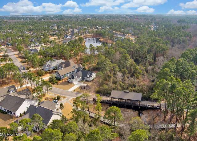 Property at 2730 Parkridge Dr, Southport, NC 28461, 4 beds, 3 baths