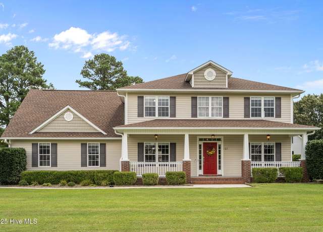 Property at 102 Cross Creek Dr, Jacksonville, NC 28540, 4 beds, 3 baths