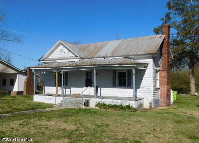 Property at 206 Buck Ln, Vanceboro, NC 28586, 2 beds, 1 bath
