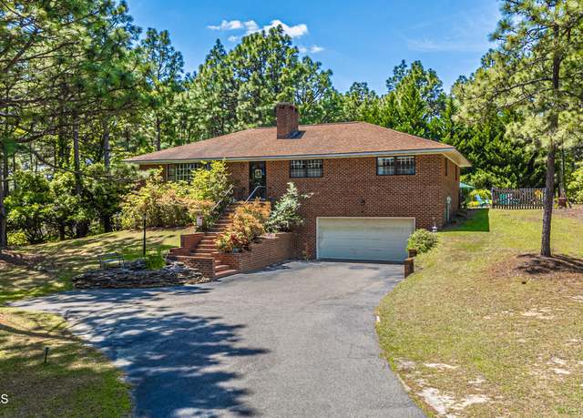 Property at 118 Lancashire Ln, West End, NC 27376, 3 beds, 2.5 baths