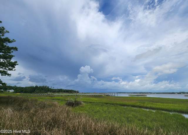 Property at 240 River Reach Dr, Swansboro, NC 28584