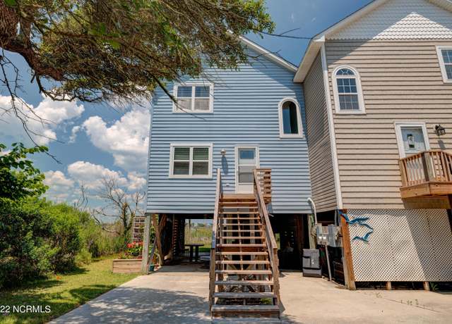 Property at 316 Bay Cir, North Topsail Beach, NC 28460, 3 beds, 2.5 baths