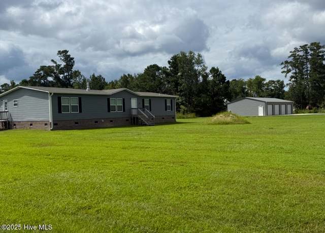 Property at 4303 Project Rd NW, Ash, NC 28420, 5 beds, 3 baths
