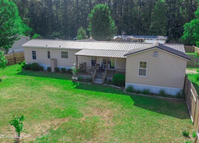 Property at 190 Hudson Rd, Whiteville, NC 28472, 3 beds, 2 baths