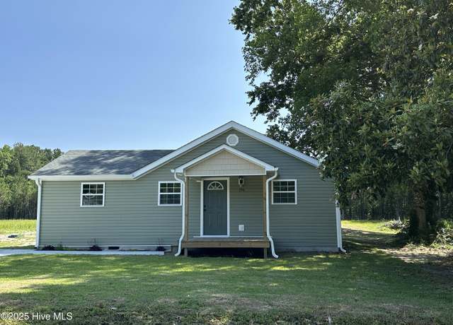 Property at 196 Waters Rd, Jacksonville, NC 28546, 3 beds, 2 baths