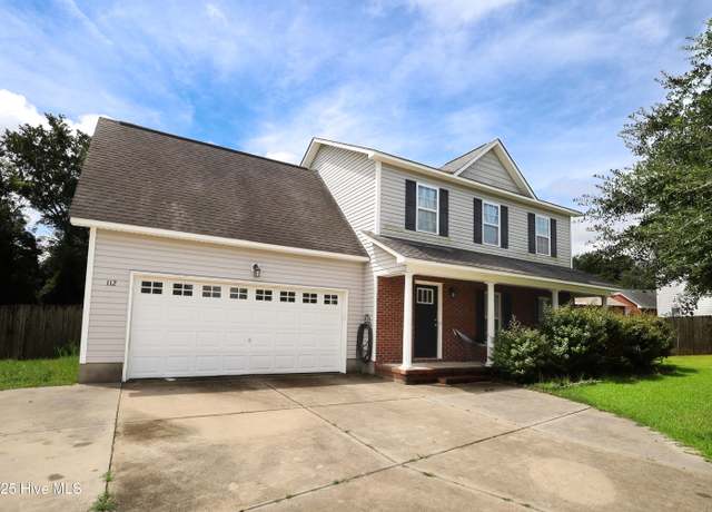 Property at 112 Dillard Ln, Richlands, NC 28574, 3 beds, 2.5 baths